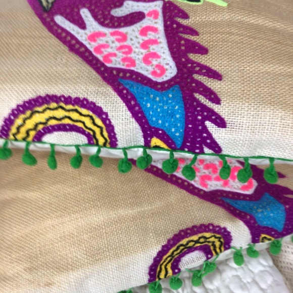 Tropical bright embroidered seahorse pillow covers/burlap with Pom fring-2pc set - Picture 16 of 16